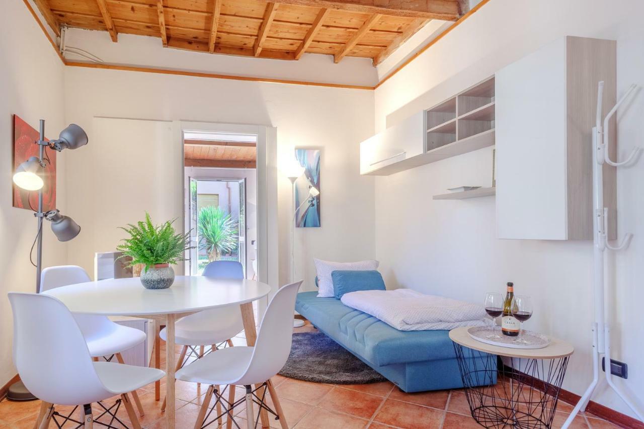 Duplex Apartment In Pieno Centro Ferrara Exterior photo