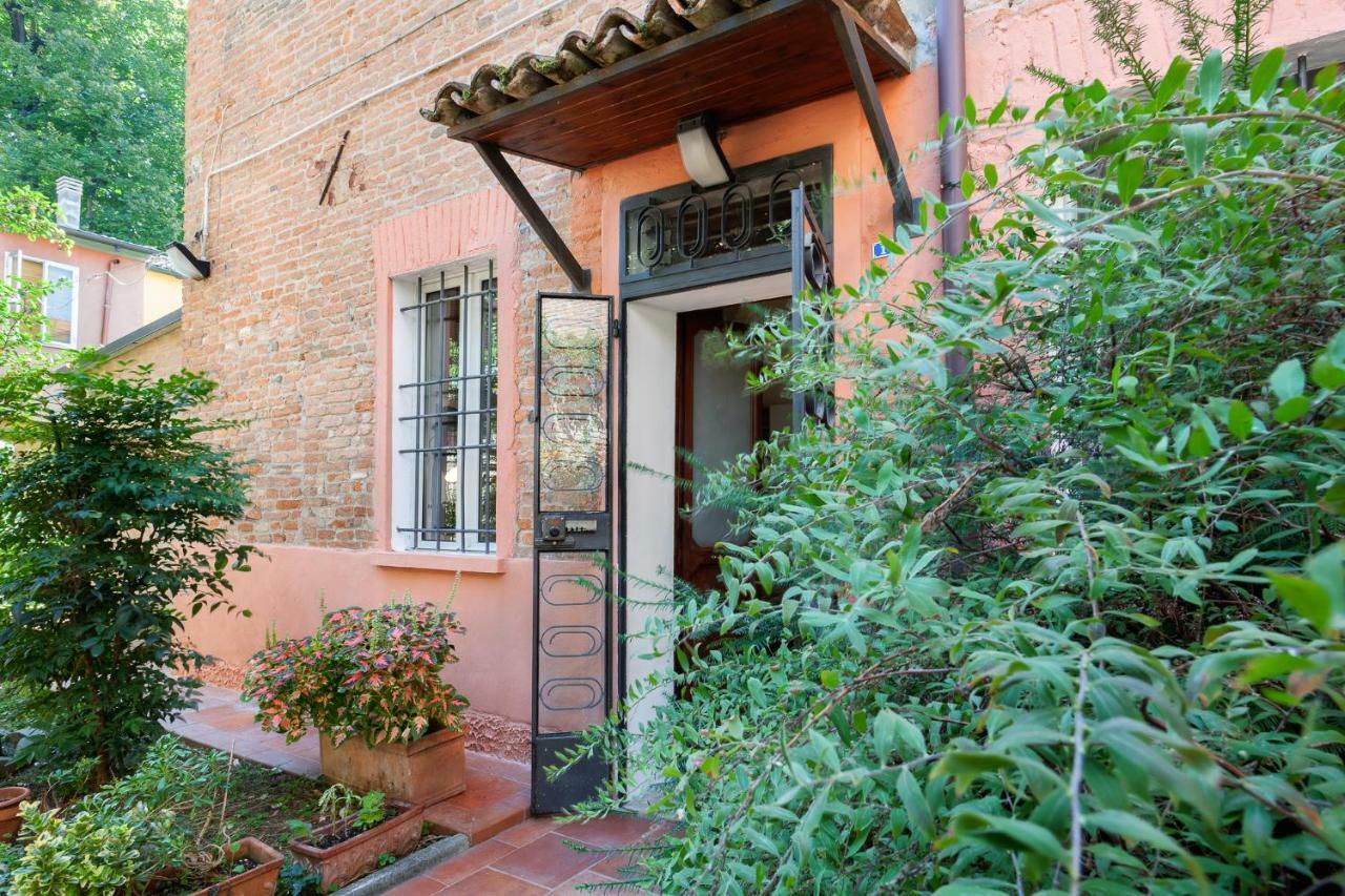 Duplex Apartment In Pieno Centro Ferrara Exterior photo